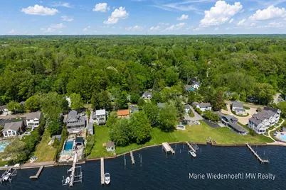 722 Lake Street, Saugatuck, MI 49453 - Photo 4
