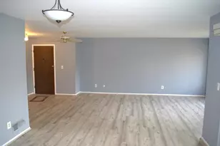 30831 Hunters, Farmington Hills, MI 48334 - Photo 2