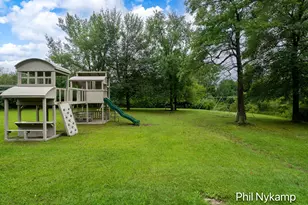 3431 Clear View Dr, Holland, MI 49424 - Photo 12