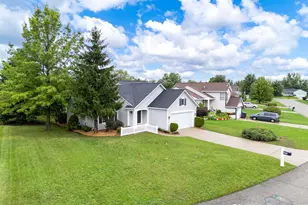 3431 Clear View Dr, Holland, MI 49424 - Photo 2