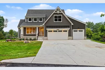 1752 Milford Heights Drive, Milford, MI 48381 - Photo 2