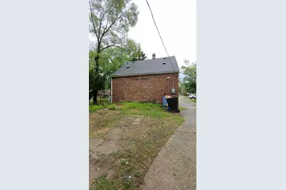 19329 Waltham Street, Detroit, MI 48205 - Photo 10