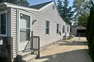 22464 Rein Ave, Eastpointe, MI 48021 - Photo 2