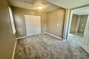 22464 Rein Ave, Eastpointe, MI 48021 - Photo 12