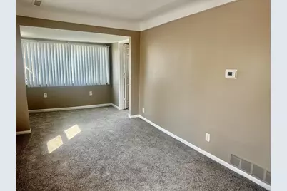 22464 Rein Avenue, Eastpointe, MI 48021 - Photo 8