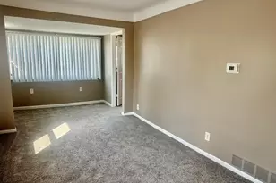 22464 Rein Ave, Eastpointe, MI 48021 - Photo 8