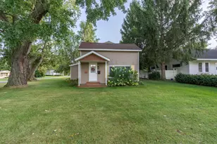 188 Cutter Ave, Coldwater, MI 49036 - Photo 2