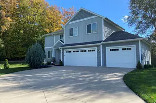 306 Kingfisher Ct, Caledonia, MI 49316 - Photo 2
