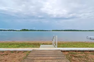 11334 E Shore Dr, Delton, MI 49046 - Photo 10