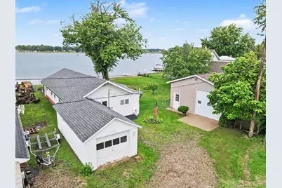 11334 E Shore Drive, Delton, MI 49046 - Photo 18
