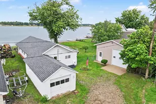 11334 E Shore Dr, Delton, MI 49046 - Photo 18
