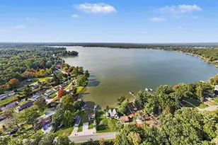 1717 E Hess Lake Dr, Grant, MI 49327 - Photo 4