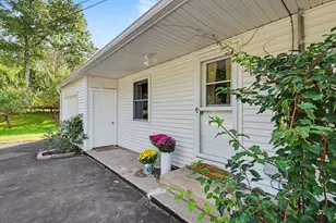 1717 E Hess Lake Dr, Grant, MI 49327 - Photo 20