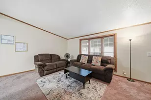 1559 Briarwood Dr, Adrian, MI 49221 - Photo 4