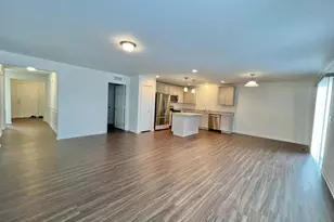 10284 Swan Lake Cir, Ypsilanti, MI 48197 - Photo 16