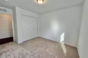 10284 Swan Lake Cir, Ypsilanti, MI 48197 - Photo 26