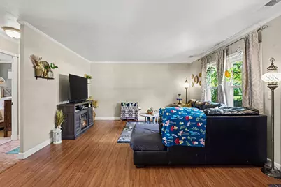 2423 Eastfield Drive, Niles, MI 49120 - Photo 6
