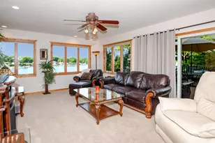 50002 Wildwood Dr, Dowagiac, MI 49047 - Photo 4
