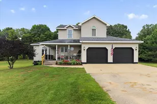 4512 Traxton Dr, Hesperia, MI 49421 - Photo 2