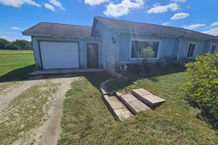 6597 W Walton Rd, Blanchard, MI 49310 - Photo 2