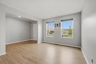 247 Sandhill Ct, White Lake, MI 48386 - Photo 12