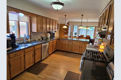 43164 Hillcrest Drive, Sterling Heights, MI 48313 - Photo 12