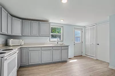 312 Elliott Avenue, Grand Haven, MI 49417 - Photo 8