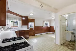 124 N Park Dr, Algonac, MI 48001 - Photo 6