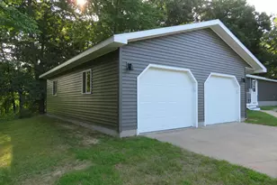 9560 N Meridian Rd, Pleasant Lake, MI 49272 - Photo 8