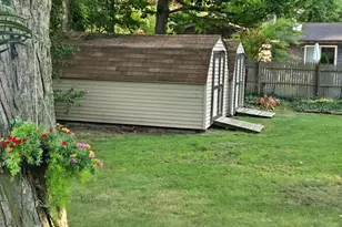 77 Maple Ln, Coldwater, MI 49036 - Photo 10