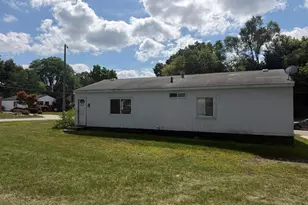 418 Franklin Rd, Pontiac, MI 48341 - Photo 6