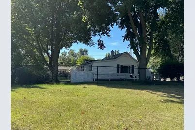 808 Anderson Street, Ludington, MI 49431 - Photo 2