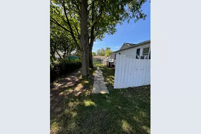 808 Anderson Street, Ludington, MI 49431 - Photo 30