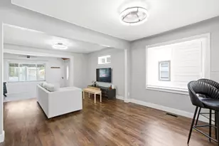 6655 Berwyn St, Dearborn Heights, MI 48127 - Photo 8