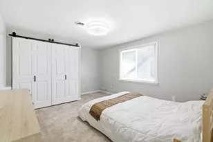 6655 Berwyn St, Dearborn Heights, MI 48127 - Photo 26