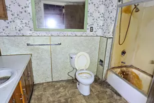 3871 W Bacon Rd, Hillsdale, MI 49242 - Photo 20