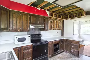 3871 W Bacon Rd, Hillsdale, MI 49242 - Photo 14