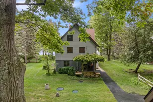 6529 Edgewater Dr, Honor, MI 49640 - Photo 12