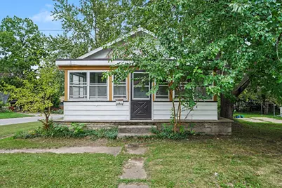 952 Calvary Avenue NW, Grand Rapids, MI 49504 - Photo 1