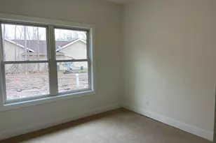 723 Violet Wy, Saint Joseph, MI 49085 - Photo 18
