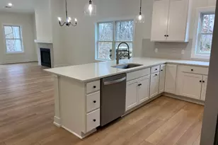 723 Violet Wy, Saint Joseph, MI 49085 - Photo 10