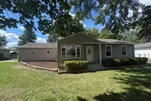 5910 Orchard Ct, Lansing, MI 48911 - Photo 2