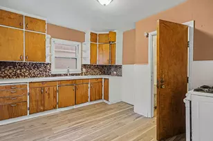 2128 Hoyt St, Muskegon Heights, MI 49444 - Photo 12