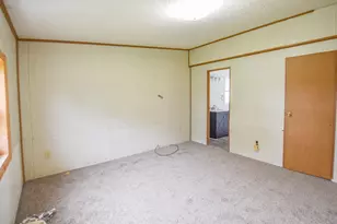8820 S Lake Pleasant Rd, Hillsdale, MI 49242 - Photo 26