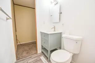 8820 S Lake Pleasant Rd, Hillsdale, MI 49242 - Photo 24