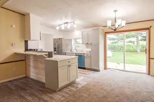8820 S Lake Pleasant Rd, Hillsdale, MI 49242 - Photo 10