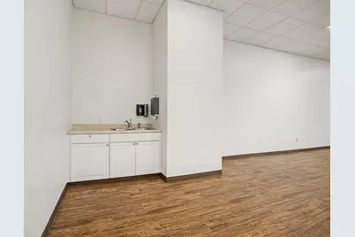 132 W Cortland Street, Jackson, MI 49201 - Photo 18