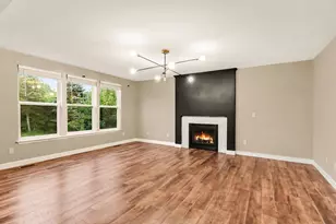 6463 Oakbrook Dr, Ypsilanti, MI 48197 - Photo 10