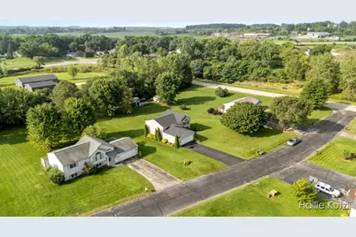 1226 S Hill Drive, Sparta, MI 49345 - Photo 32
