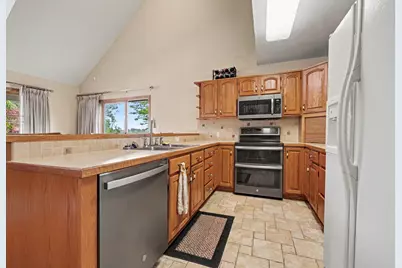 17077 Blackfoot Trail, Howard City, MI 49329 - Photo 6